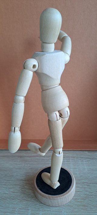 Maniquí Dibujo Mont Marte Magnético 24cm
