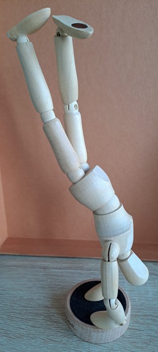 Maniquí Dibujo Mont Marte Magnético 24cm
