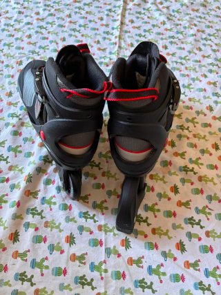 Patines en línea 37-41. Protecciones de regalo!