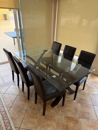 Mesa Cristal y 6 Sillas Piel Comedor Lujo