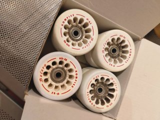 Patines de 4 ruedas blancos
