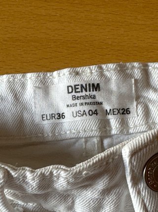 Pantalón corto vaquero blanco Talla 36