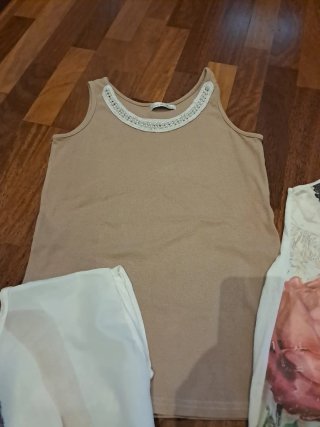 Lote 5 Camisetas Mujer Beige ,rosa y varios