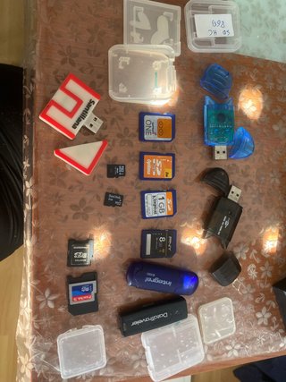 Set di schede SD, USB e adattatori