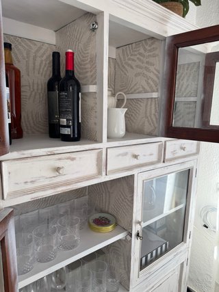 Vitrina de salón madera maciza y cristal
