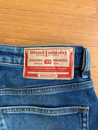 Vaqueros Diesel W30