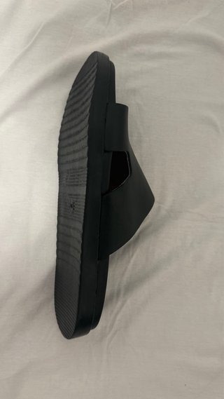 Sandalias negras estilo Hermès T43