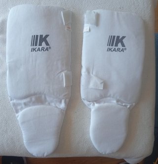 Protecciones Karate Ikara Casco y Guantes