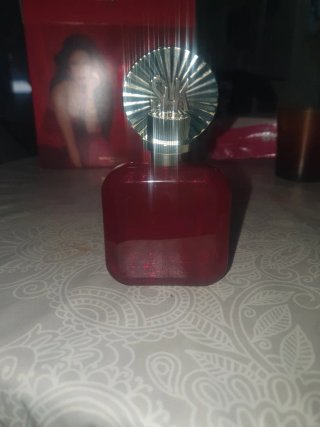 Colonia Shakira Rojo + Cremita Corporal