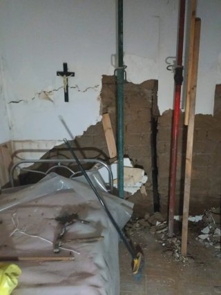 Se vende terreno (actualmente ahí una casa)