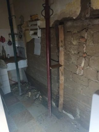 Se vende terreno (actualmente ahí una casa)