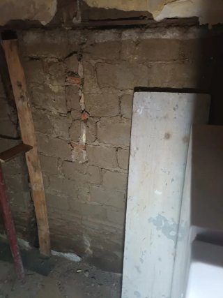 Se vende terreno (actualmente ahí una casa)