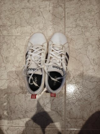 Zapatos Adidas Clásicos Blancos Talla 41