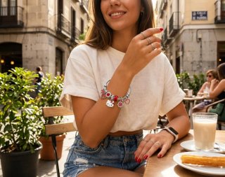 Pulsera Hello Kitty Ajustable Corazones y Sol