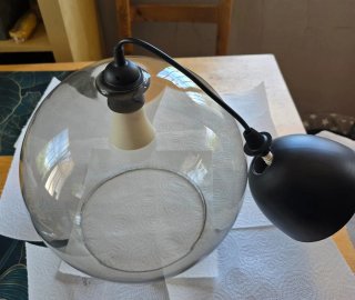 Lámparas colgantes de  cristal y forja negro