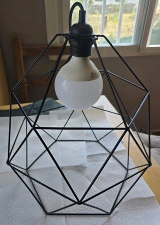 Lámparas colgantes de  cristal y forja negro