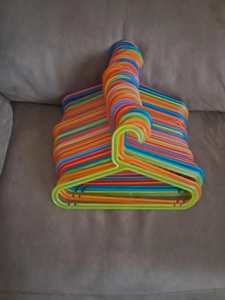 40 Perchas IKEA Multicolor