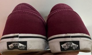 Zapatillas Vans color granate