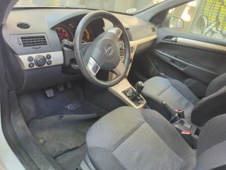 Opel Astra 2007