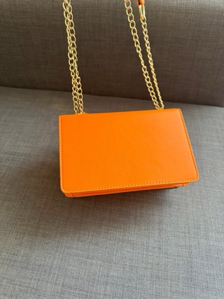 Bolso Guess Naranja Cadena