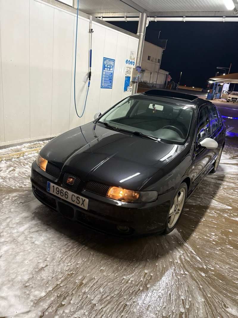 SEAT Leon 2004 - foto 1