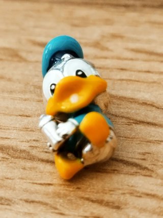 Charm de Pato Donald bebe