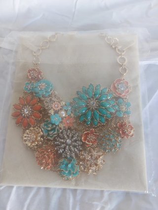 Collar Amrita Singh Flores Multicolor
