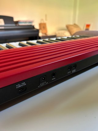 Roland GO:KEYS Piano Eléctrico Rojo