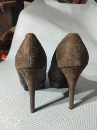 Zapatos de tacón marrones sin estrenar38-39-40+41