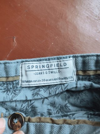 Pantalones cortos Bershka y Springfield chico T 38