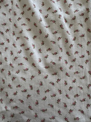 Camiseta floral manga larga