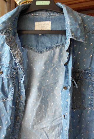 Blusa American Eagle Estampada Talla M