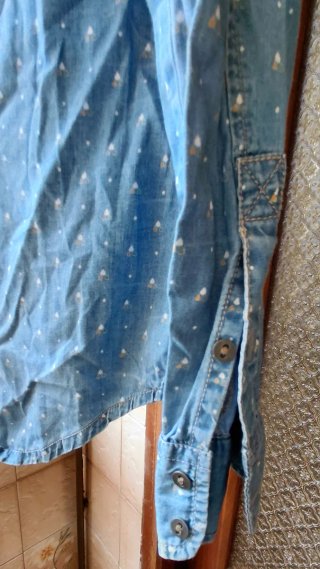 Blusa American Eagle Estampada Talla M
