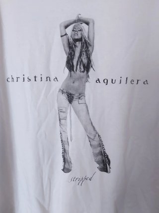 Christina Aguilera camiseta ilustracion oversize