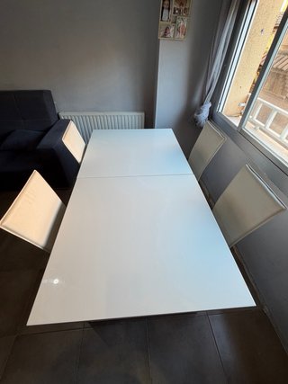 Mesa extensible blanca cristal y metal