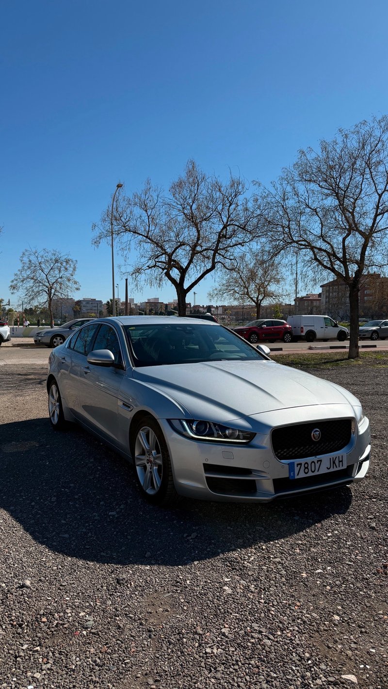 Jaguar XE 2016 2.0 180 Portfolio AWD 4p Automático - foto 1