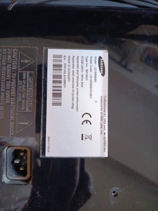 Televisor Samsung 19 sin soporte ni mando