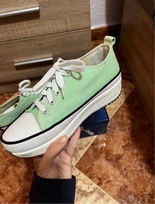 Zapatillas de lona verdes