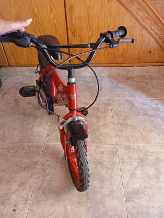 Bicicleta infantil Cars roja