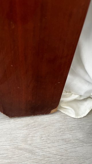 Elegante escritorio secreter de madera con cajones
