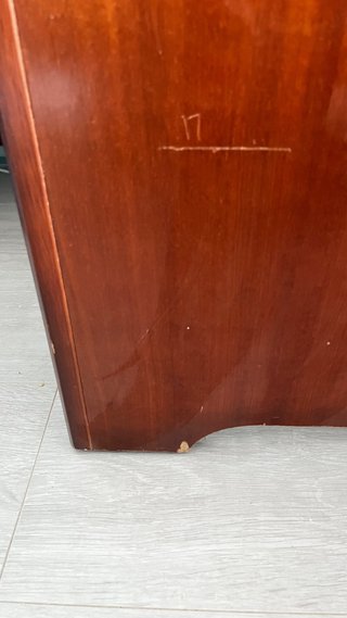 Elegante escritorio secreter de madera con cajones