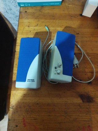 Altavoces PC Multimedia Azul y Blanco