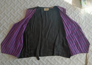 Chaleco Rayas Vintage Morado y Negro