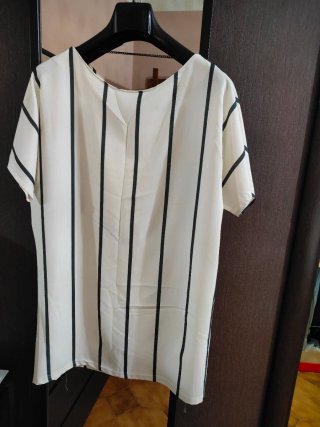 Vestito a righe bianche e nere taglia unica