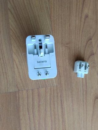 Adaptador de enchufe blanco