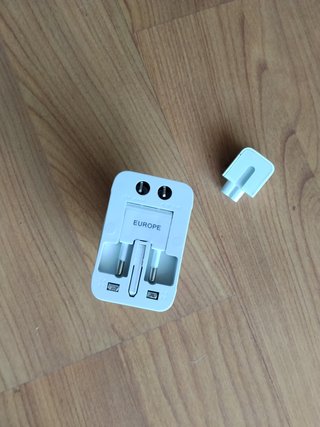 Adaptador de enchufe blanco