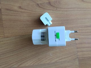Adaptador de enchufe blanco
