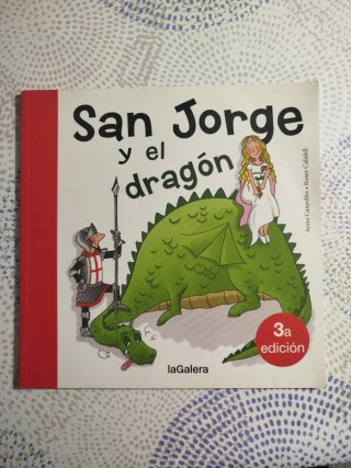 Libro medieval sobre caballeros y dragones