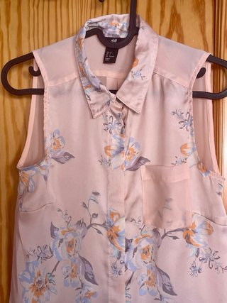 Camisa H&M sin mangas floral S
