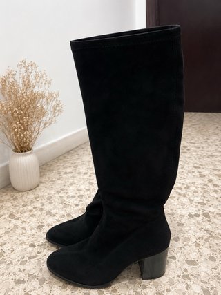 Botas altas negras tacón ancho elegantes